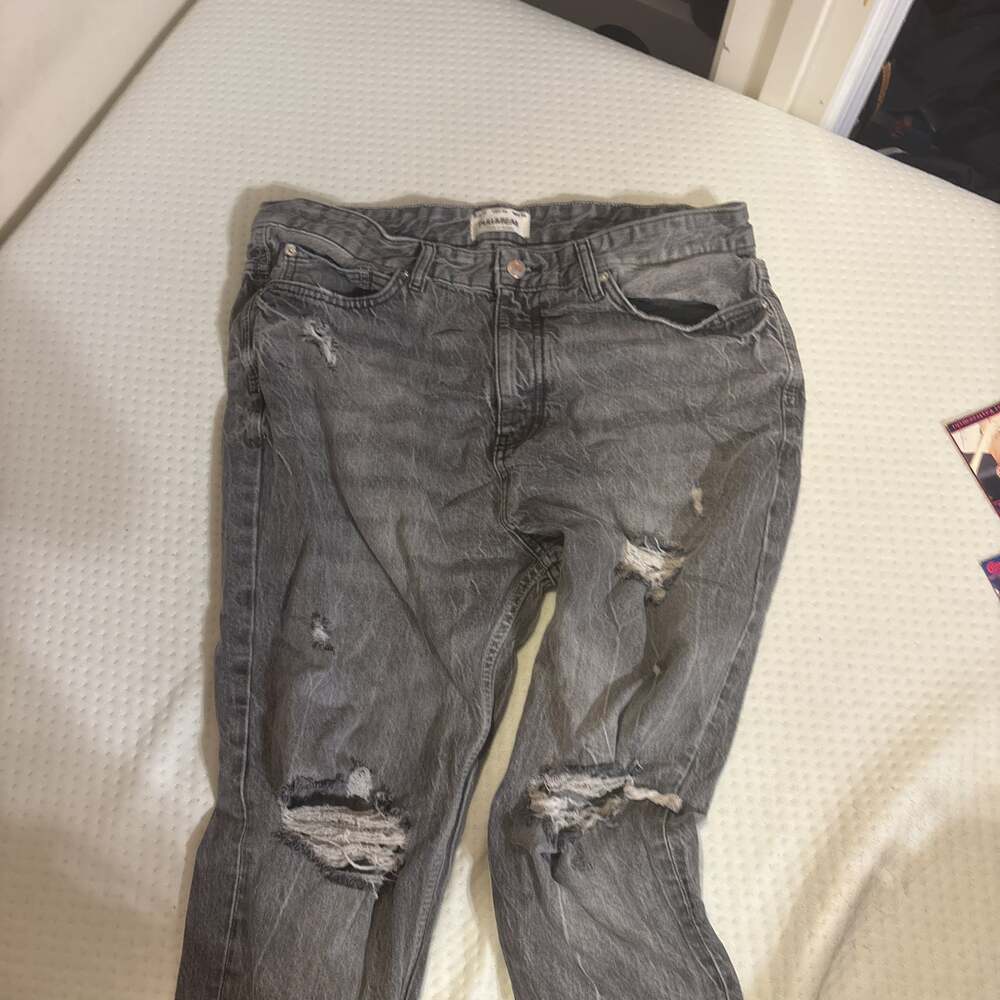 PacSun Mom Jeans Gray Denim Distressed Tapered Women's Size 25